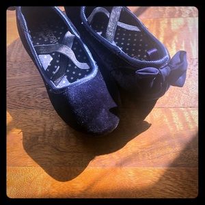 OshKosh Navy Velvet Ballet Flats